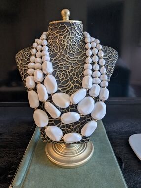 nOir Faux Stone White/Gold Chunky Triple Layer Statement Necklace NWT